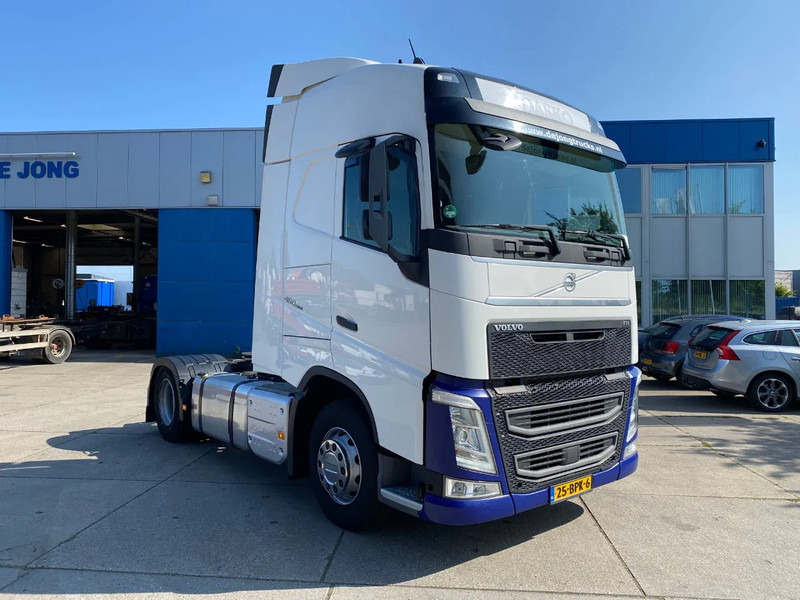 Volvo FH 13.460 Globetrotter / I-Save - شاحنة جرار: صور 3 Volvo FH 13.460 Globetrotter / I-Save - شاحنة جرار: صور 3