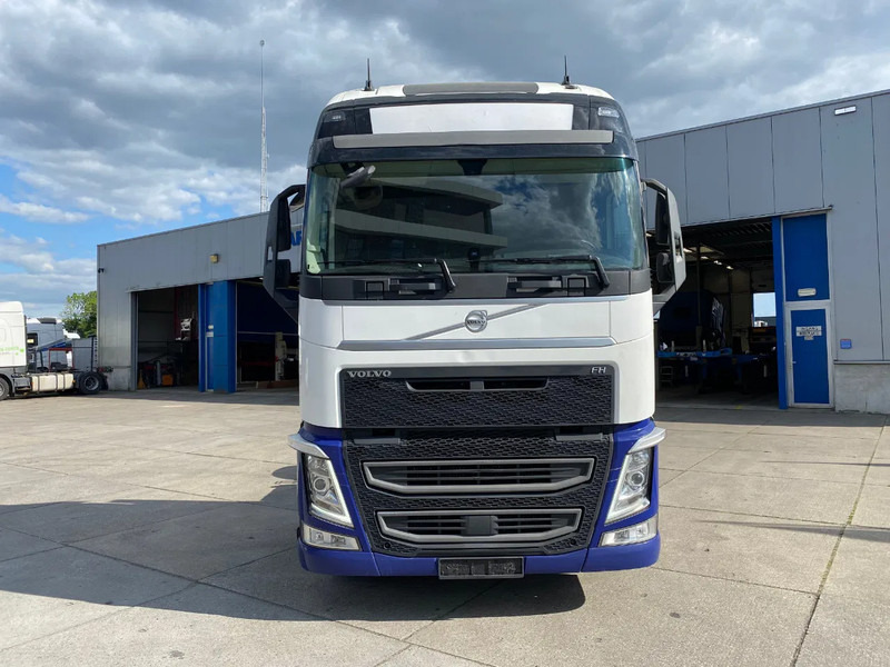 Volvo FH 13.500 Globetrotter XL / I-Park Cool / 2x Tank / Euro 6D - شاحنة جرار: صور 2 Volvo FH 13.500 Globetrotter XL / I-Park Cool / 2x Tank / Euro 6D - شاحنة جرار: صور 2