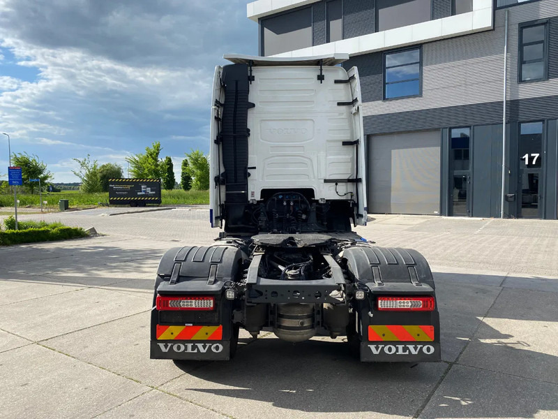 Volvo FH 13.500 Globetrotter XL / I-Park Cool / 2x Tank / Euro 6D - شاحنة جرار: صور 5 Volvo FH 13.500 Globetrotter XL / I-Park Cool / 2x Tank / Euro 6D - شاحنة جرار: صور 5
