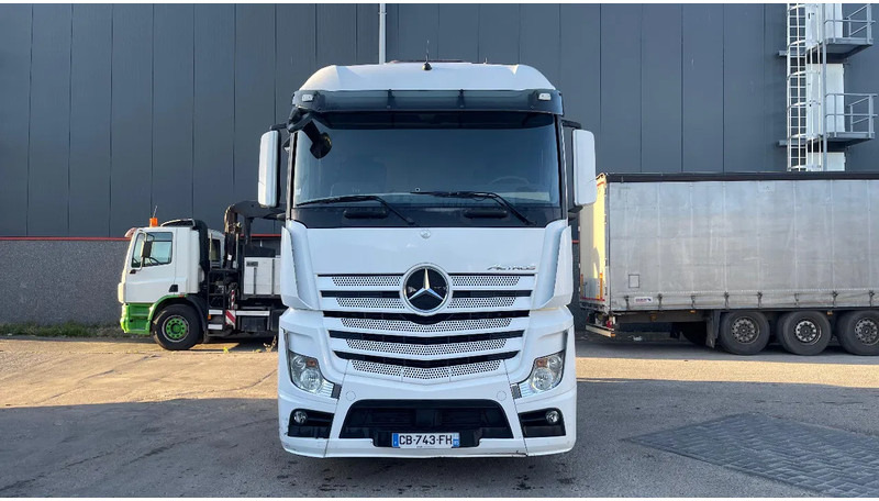 Mercedes-Benz Actros 1945 - شاحنة جرار: صور 2 Mercedes-Benz Actros 1945 - شاحنة جرار: صور 2
