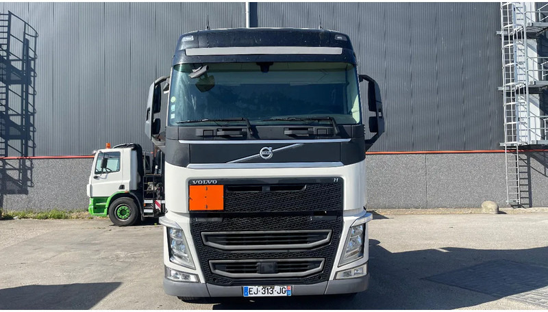 Volvo FH 500 Koelkast+TV - شاحنة جرار: صور 2 Volvo FH 500 Koelkast+TV - شاحنة جرار: صور 2