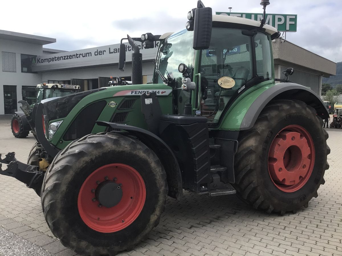 Fendt 714 Vo Vario - جرار: صور 4 Fendt 714 Vo Vario - جرار: صور 4