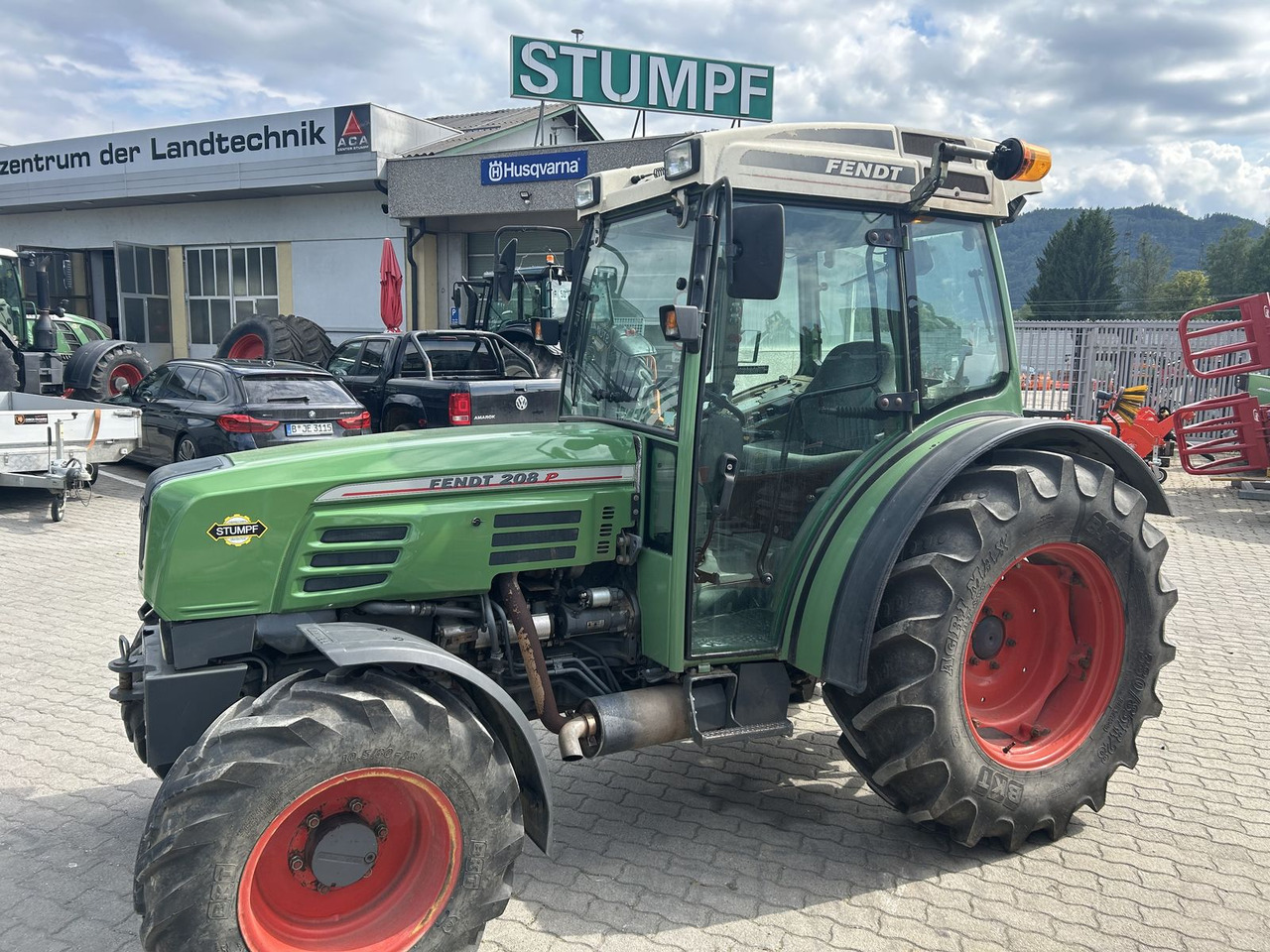 Fendt Farmer 208 PA - جرار: صور 4 Fendt Farmer 208 PA - جرار: صور 4