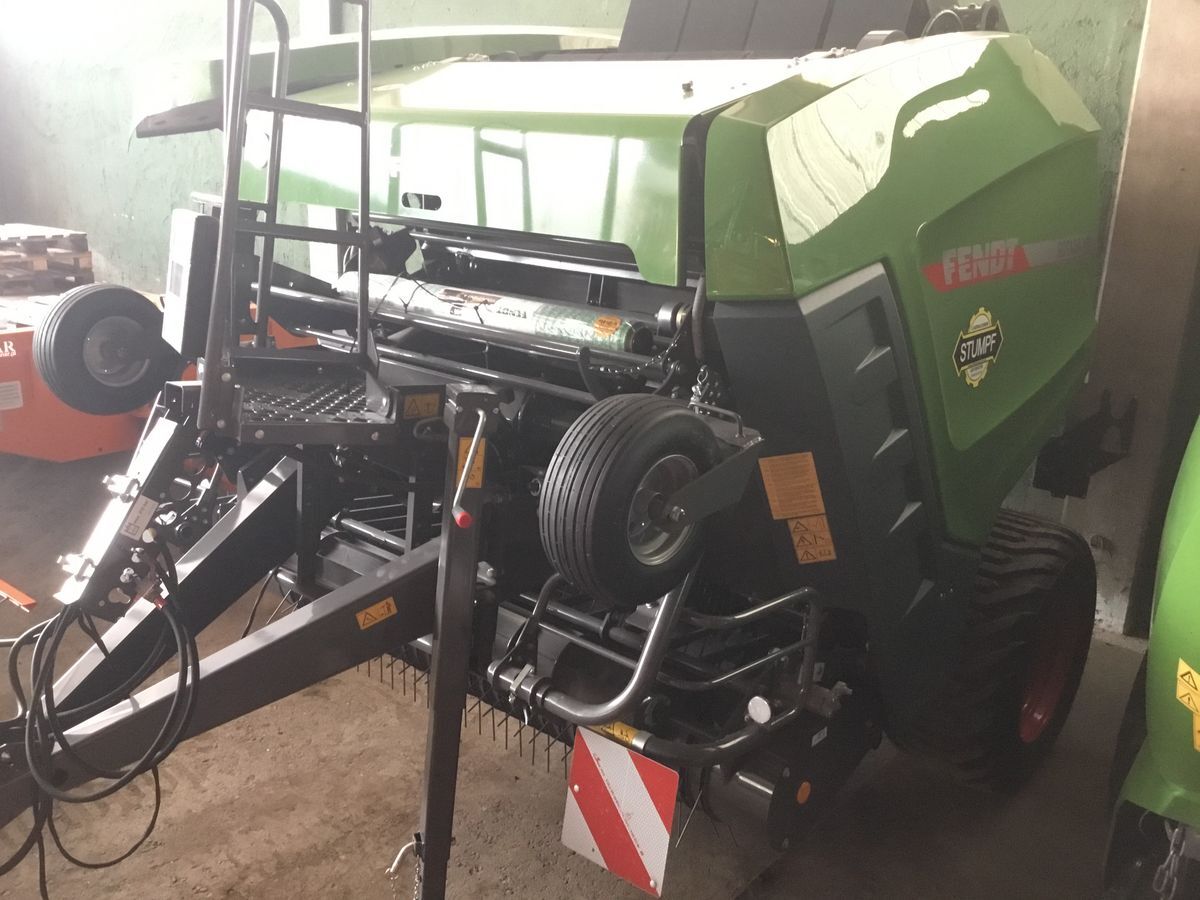 Fendt Rotana 160 V - مكبس القش الدائري: صور 1 Fendt Rotana 160 V - مكبس القش الدائري: صور 1