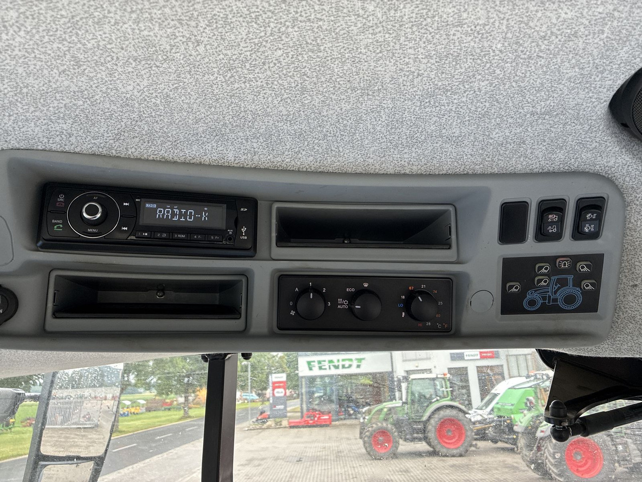 New Holland T7.190 Standard - جرار: صور 4 New Holland T7.190 Standard - جرار: صور 4