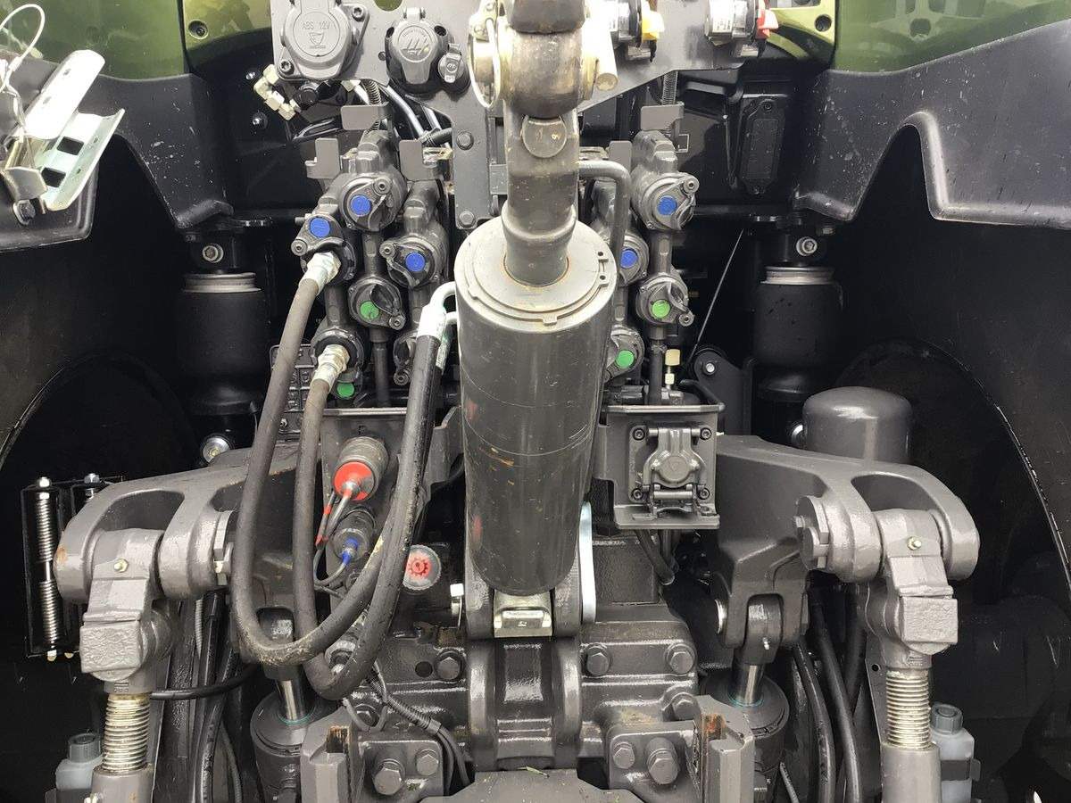 Valtra Q305 - جرار: صور 4 Valtra Q305 - جرار: صور 4