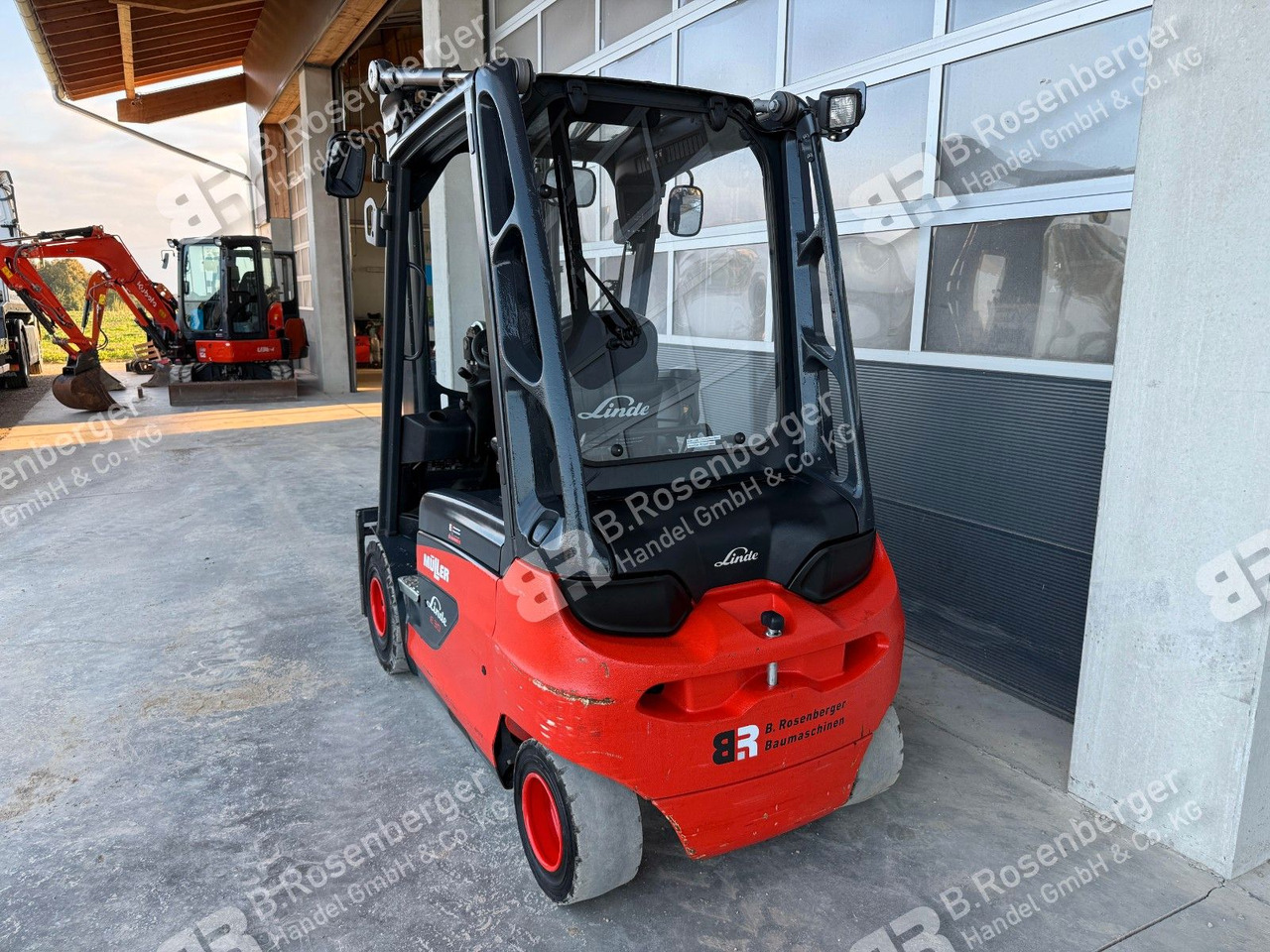 Linde E30 Stapler / BJ2020 / nur 1096h / Duplex / TOP - رافعة شوكية: صور 3 Linde E30 Stapler / BJ2020 / nur 1096h / Duplex / TOP - رافعة شوكية: صور 3
