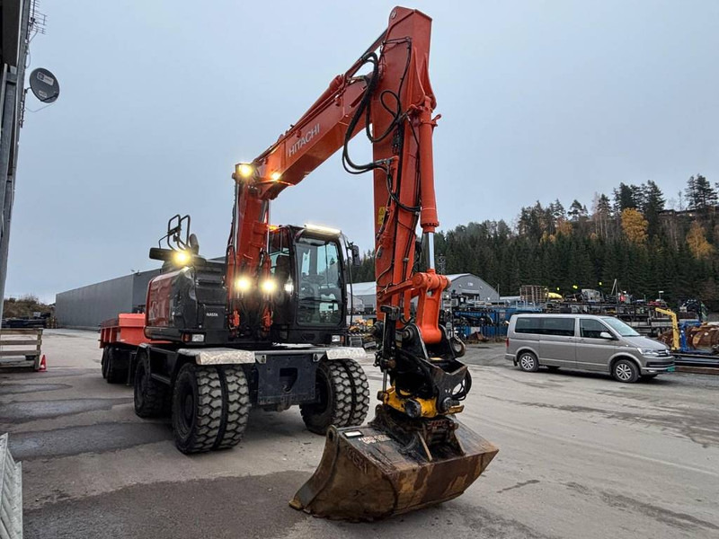 Hitachi ZX 145 W-6 - حفارة على عجلات: صور 4 Hitachi ZX 145 W-6 - حفارة على عجلات: صور 4