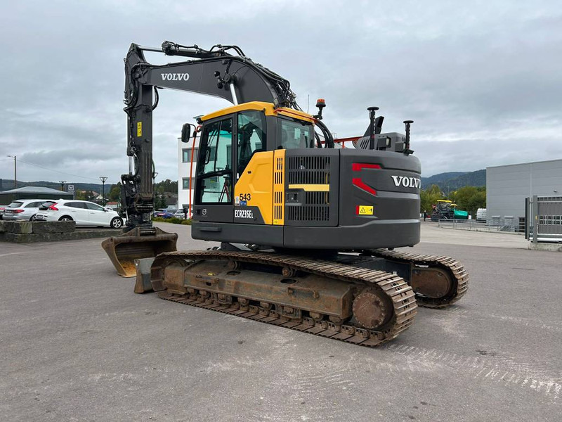 Volvo ECR 235 EL - حفارات زحافة: صور 2 Volvo ECR 235 EL - حفارات زحافة: صور 2