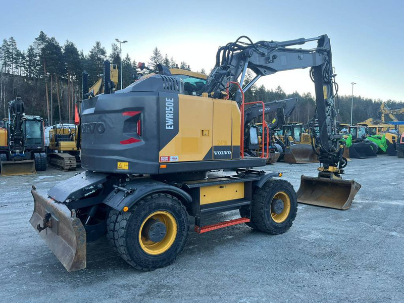 Volvo EWR 150 E - حفارة على عجلات: صور 4 Volvo EWR 150 E - حفارة على عجلات: صور 4