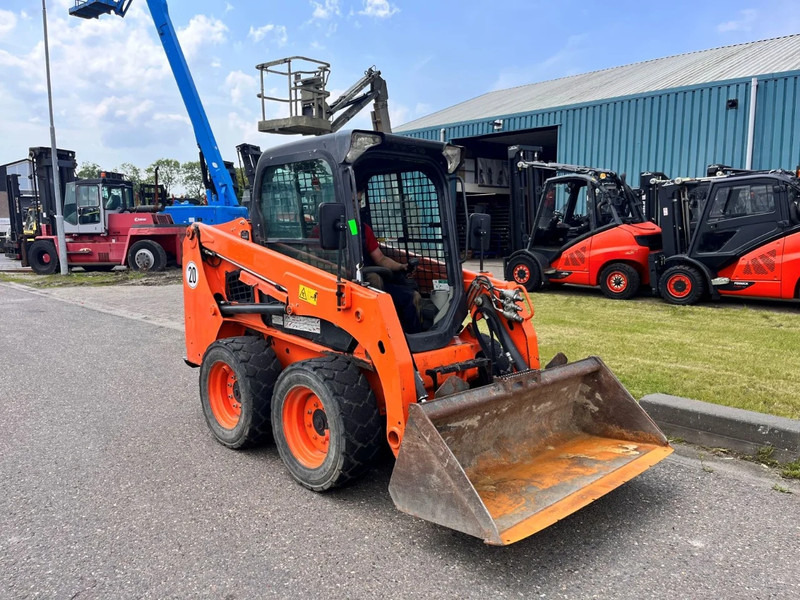 Bobcat S450 - شيول صغير: صور 1 Bobcat S450 - شيول صغير: صور 1