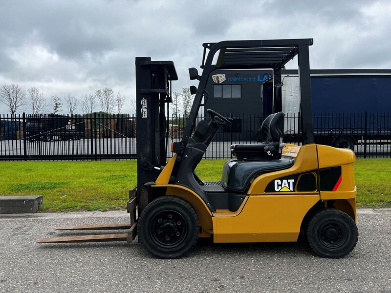 Caterpillar DP25NT - رافعة شوكية ديزل: صور 2 Caterpillar DP25NT - رافعة شوكية ديزل: صور 2