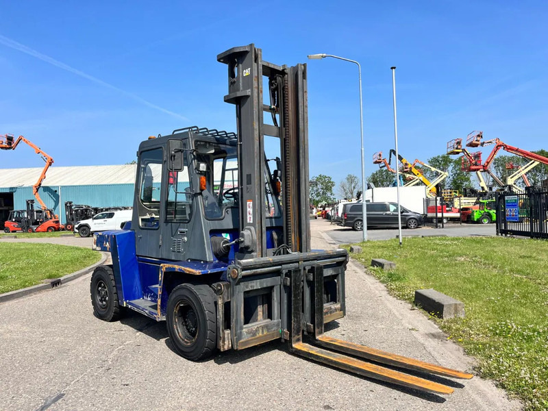 Caterpillar DP70 - رافعة شوكية ديزل: صور 3 Caterpillar DP70 - رافعة شوكية ديزل: صور 3