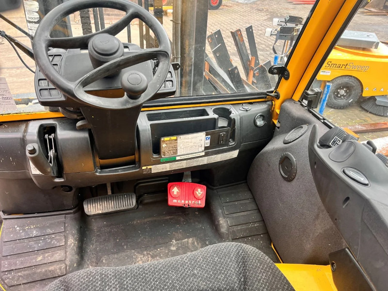 Hyster H4.5FT6 - رافعة شوكية تعمل بالغاز: صور 3 Hyster H4.5FT6 - رافعة شوكية تعمل بالغاز: صور 3
