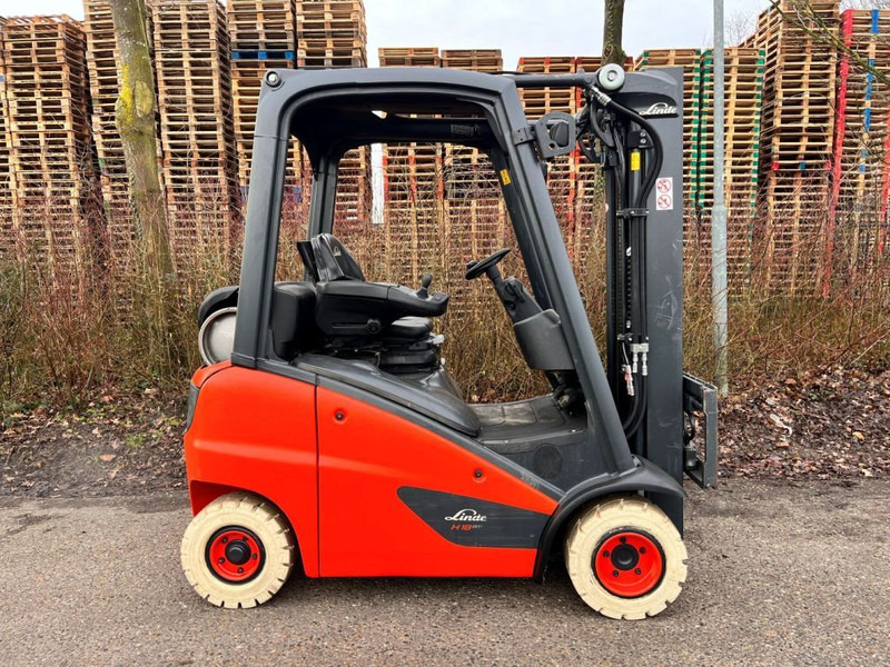 Linde H18T-01 - رافعة شوكية تعمل بالغاز: صور 1 Linde H18T-01 - رافعة شوكية تعمل بالغاز: صور 1