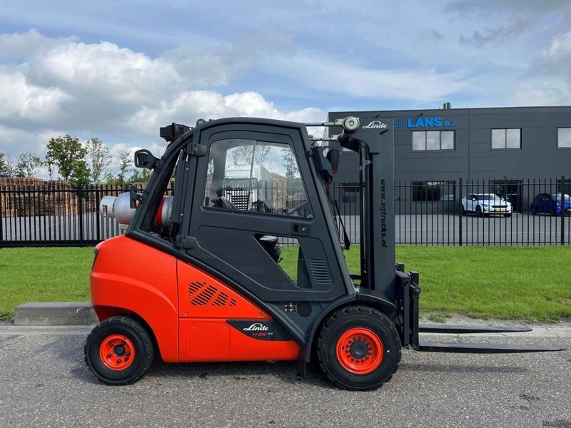Linde H35T-02 - رافعة شوكية تعمل بالغاز: صور 1 Linde H35T-02 - رافعة شوكية تعمل بالغاز: صور 1