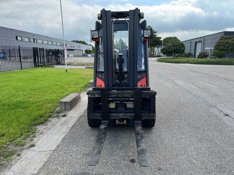 Linde H35T-02 - رافعة شوكية تعمل بالغاز: صور 4 Linde H35T-02 - رافعة شوكية تعمل بالغاز: صور 4
