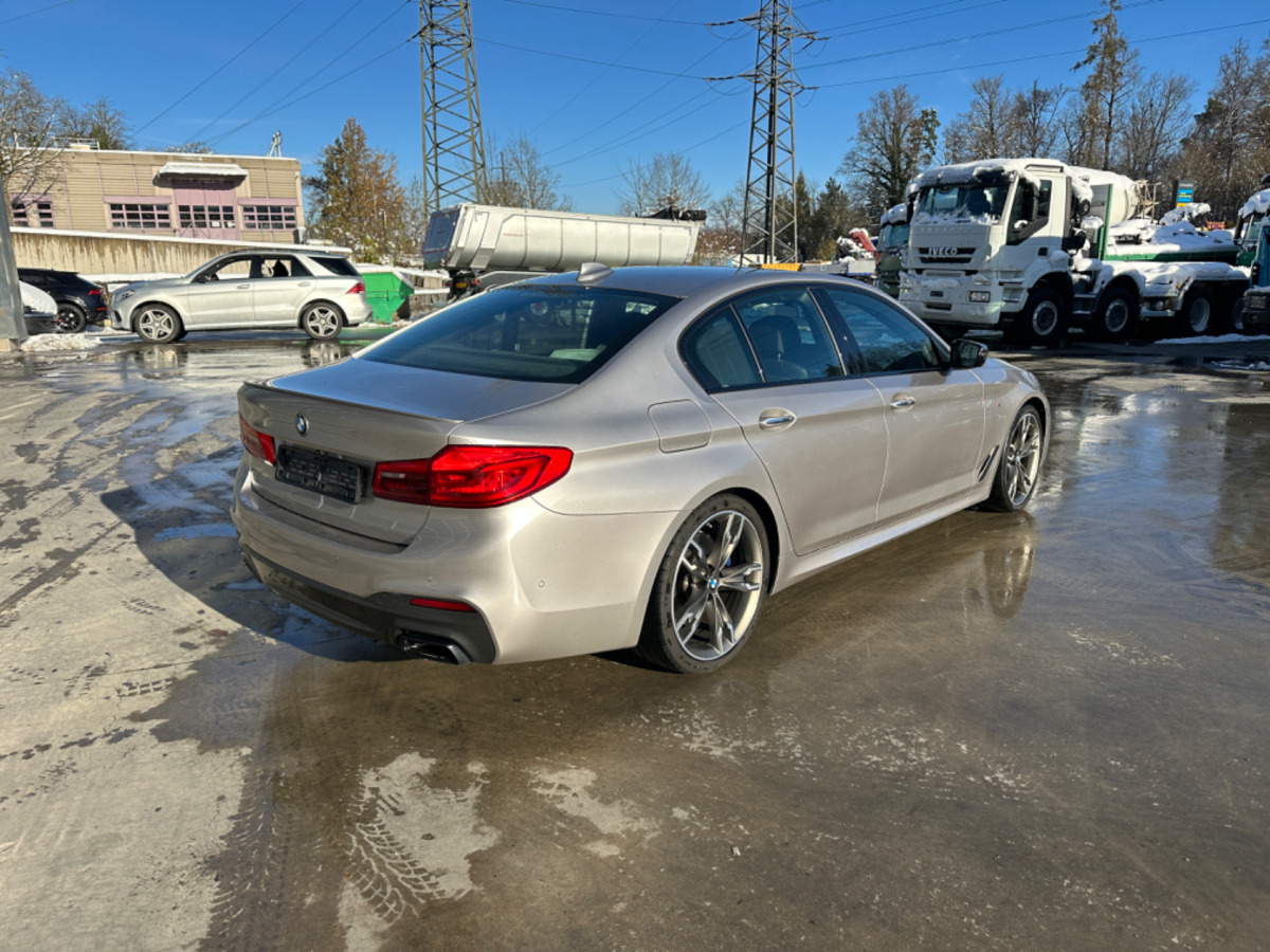 Andere Marke BMW M550D xDrive - سيدان: صور 5 Andere Marke BMW M550D xDrive - سيدان: صور 5