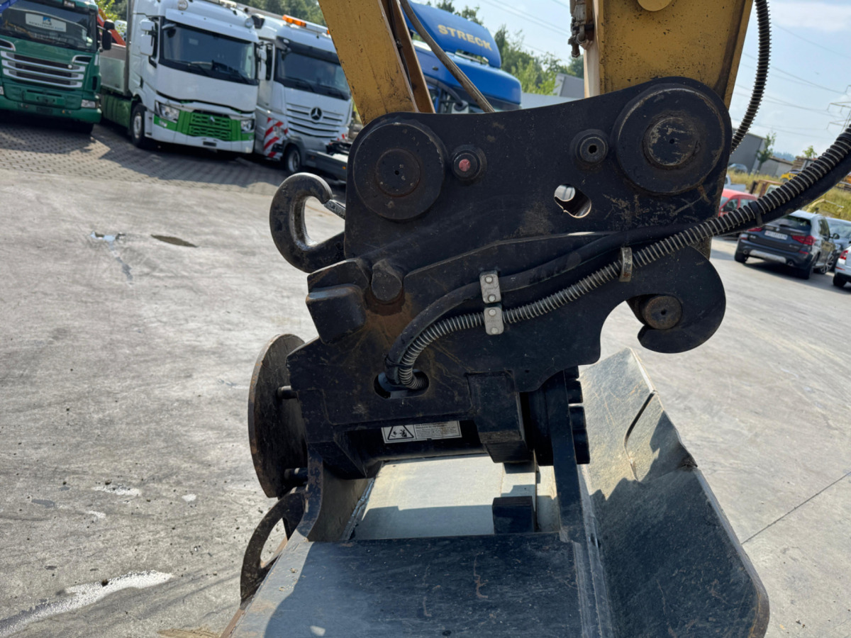حفارات زحافة CATERPILLAR 323NG GPS 4x Schaufeln: صور 8