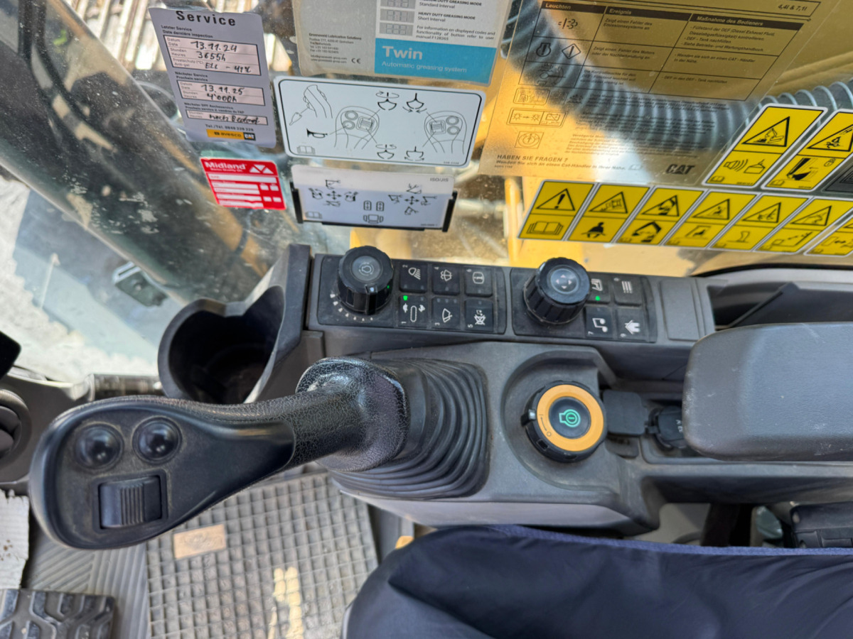 حفارات زحافة CATERPILLAR 323NG GPS 4x Schaufeln: صور 19