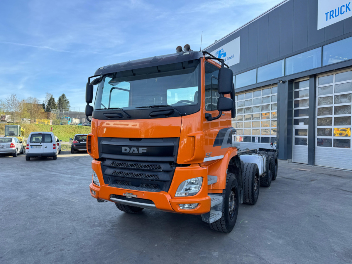 DAF CF440 8x4 Fahrgestell - الشاسيه شاحنة: صور 1 DAF CF440 8x4 Fahrgestell - الشاسيه شاحنة: صور 1
