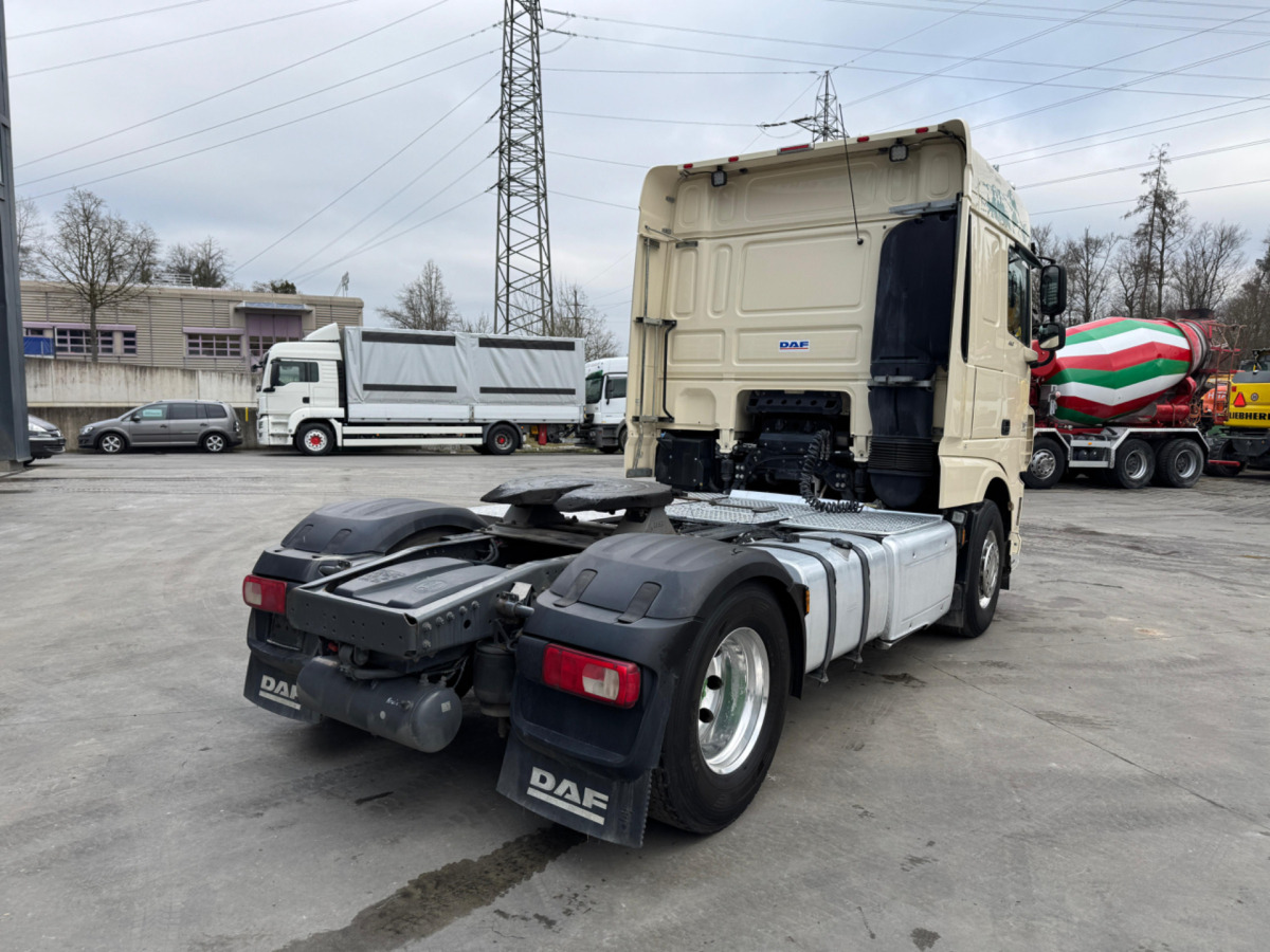 DAF XF460 4x2 - شاحنة جرار: صور 5 DAF XF460 4x2 - شاحنة جرار: صور 5
