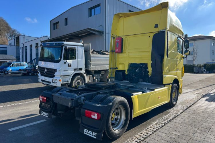 DAF XF510 4x2 - شاحنة جرار: صور 5 DAF XF510 4x2 - شاحنة جرار: صور 5