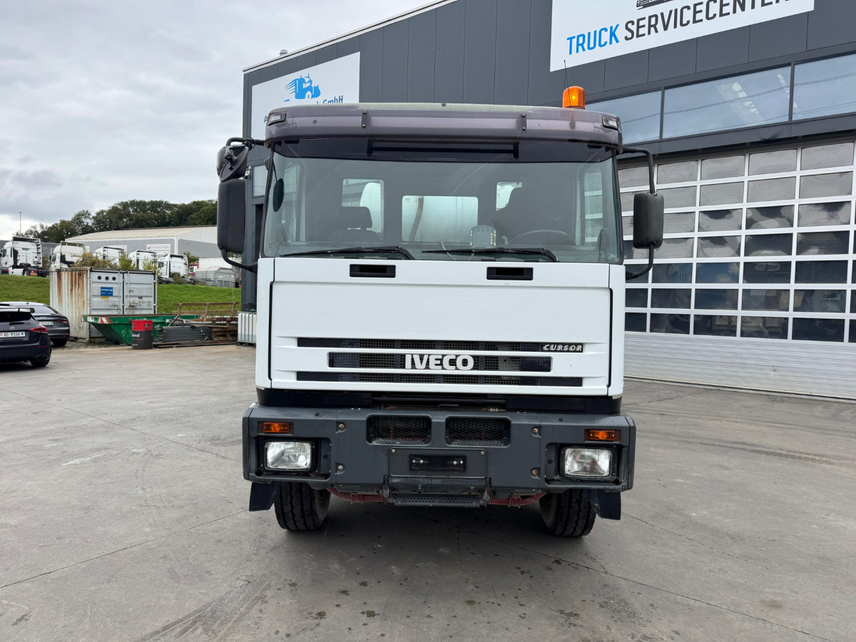IVECO 440 Cursor 8x4 Liebherr - شاحنة خلاطة خرسانة: صور 2 IVECO 440 Cursor 8x4 Liebherr - شاحنة خلاطة خرسانة: صور 2