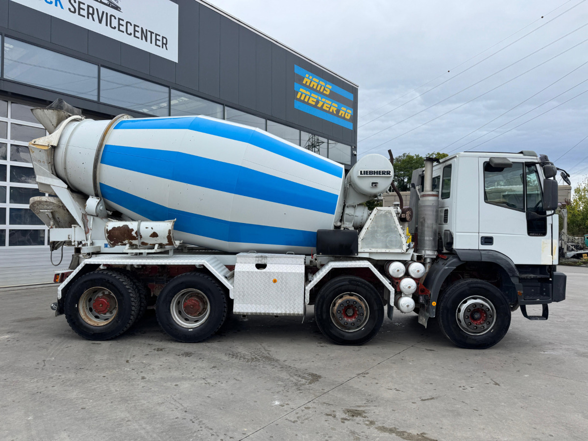 IVECO 440 Cursor 8x4 Liebherr - شاحنة خلاطة خرسانة: صور 4 IVECO 440 Cursor 8x4 Liebherr - شاحنة خلاطة خرسانة: صور 4