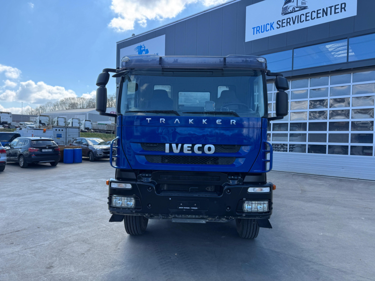 IVECO Trakker 450 8x4 3-Seitenkipper Moser - قلابات: صور 2 IVECO Trakker 450 8x4 3-Seitenkipper Moser - قلابات: صور 2