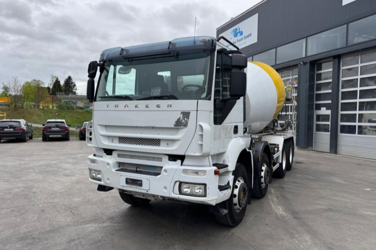 Iveco Trakker 450 8x4 (Liebherr 9m3 2018) - شاحنة خلاطة خرسانة: صور 1 Iveco Trakker 450 8x4 (Liebherr 9m3 2018) - شاحنة خلاطة خرسانة: صور 1