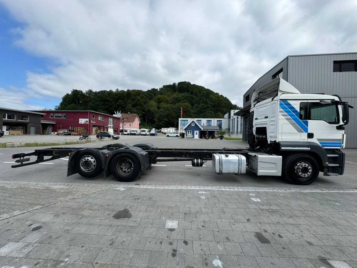MAN TGS 26.440 6x2 Chassis - الشاسيه شاحنة: صور 4 MAN TGS 26.440 6x2 Chassis - الشاسيه شاحنة: صور 4