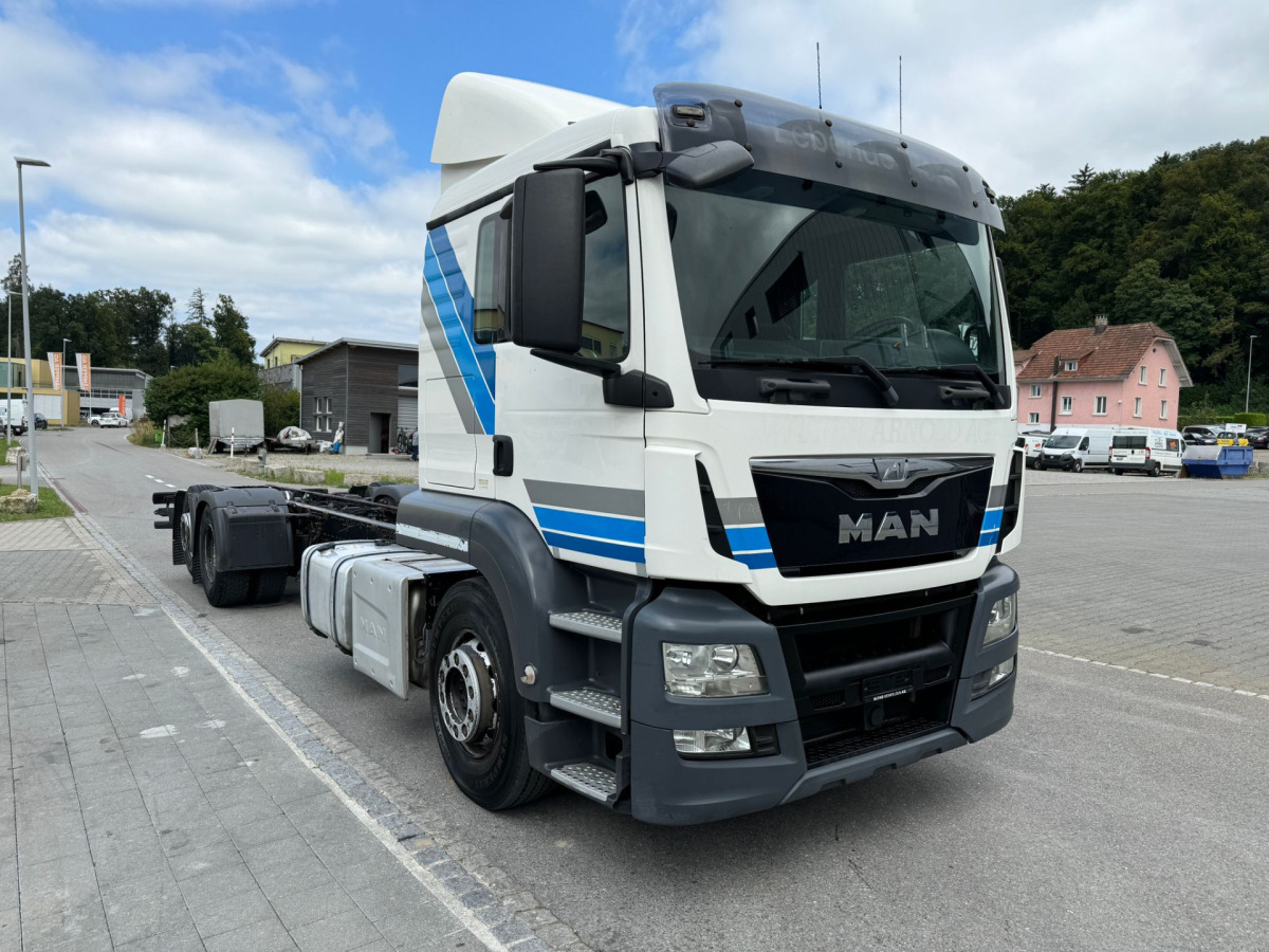 MAN TGS 26.440 6x2 Chassis - الشاسيه شاحنة: صور 3 MAN TGS 26.440 6x2 Chassis - الشاسيه شاحنة: صور 3