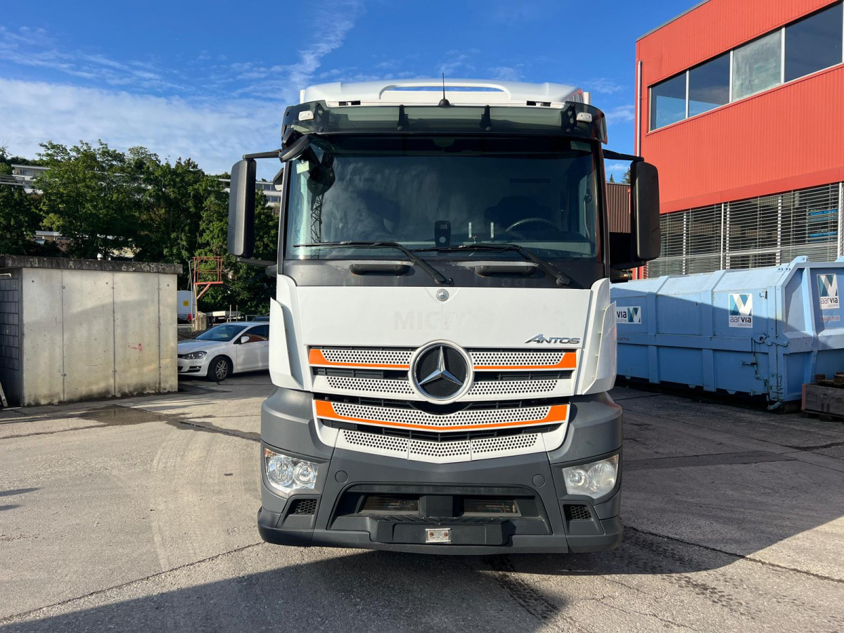 MERCEDES 4x Antos 1843 4x2 Kühler - مبردة شاحنة: صور 2 MERCEDES 4x Antos 1843 4x2 Kühler - مبردة شاحنة: صور 2