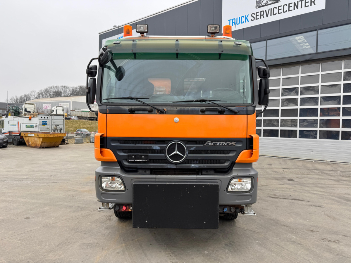 MERCEDES Actros 1841 4x4 mit Schneeplfug - قلابات: صور 3 MERCEDES Actros 1841 4x4 mit Schneeplfug - قلابات: صور 3