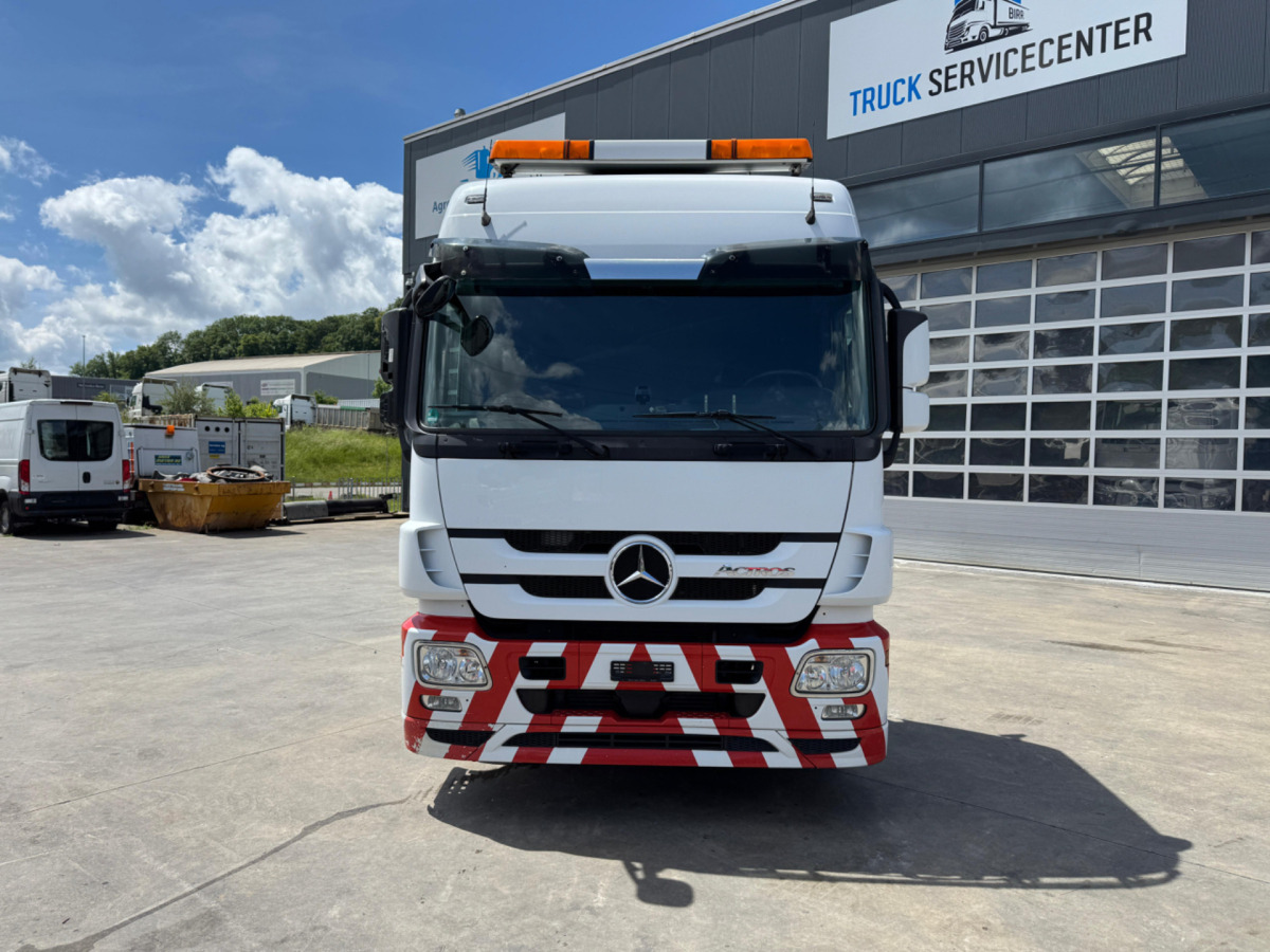 MERCEDES Actros 1848 4x2 - شاحنة جرار: صور 2 MERCEDES Actros 1848 4x2 - شاحنة جرار: صور 2