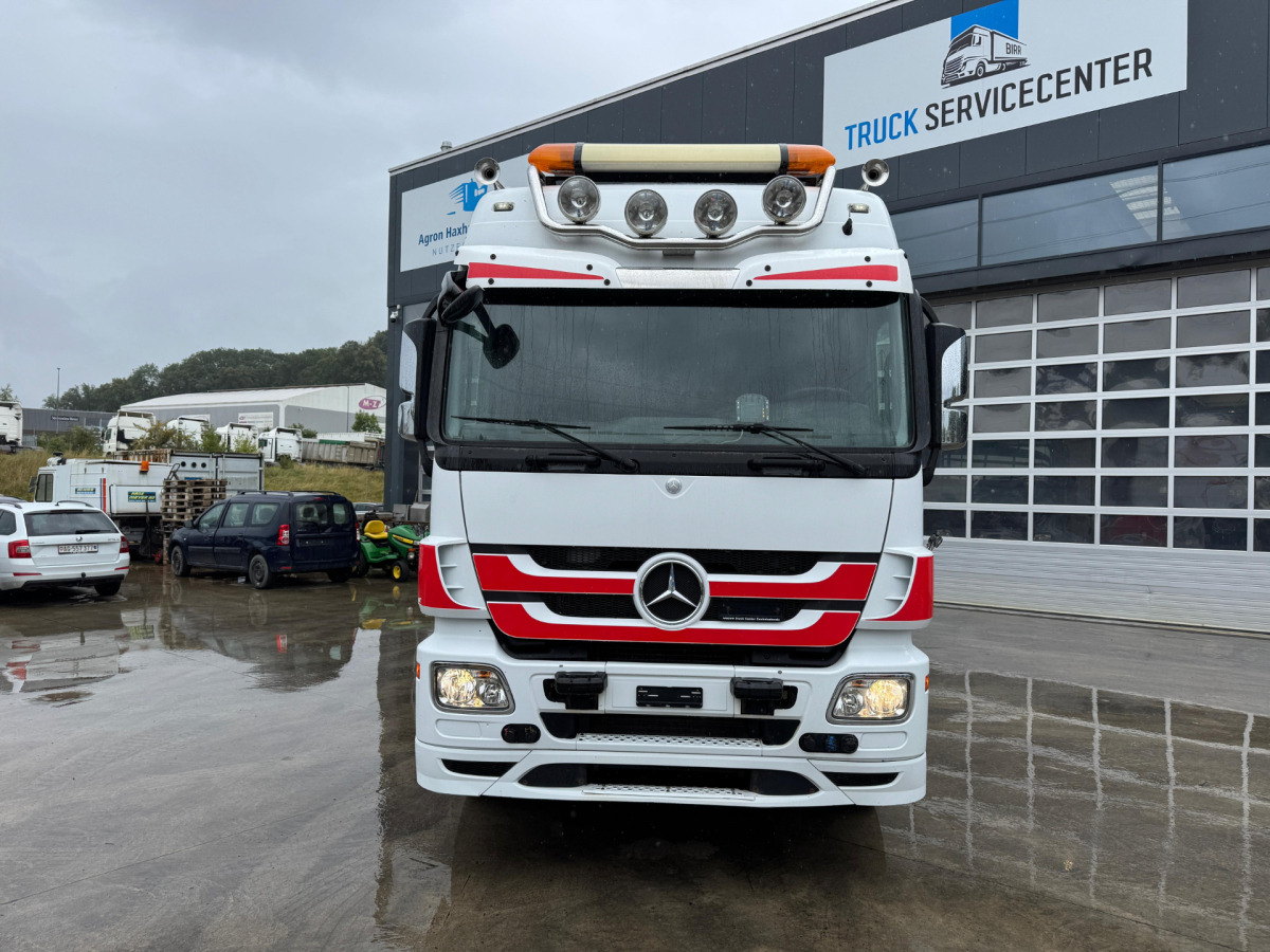 MERCEDES Actros 2044 4x4 - شاحنة جرار: صور 2 MERCEDES Actros 2044 4x4 - شاحنة جرار: صور 2