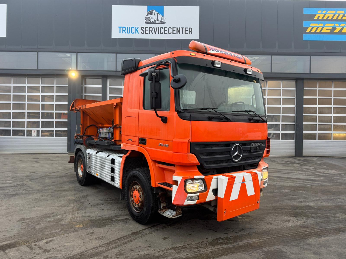 MERCEDES Actros 2048 4x4 Winterdienst - شاحنة جرار: صور 3 MERCEDES Actros 2048 4x4 Winterdienst - شاحنة جرار: صور 3