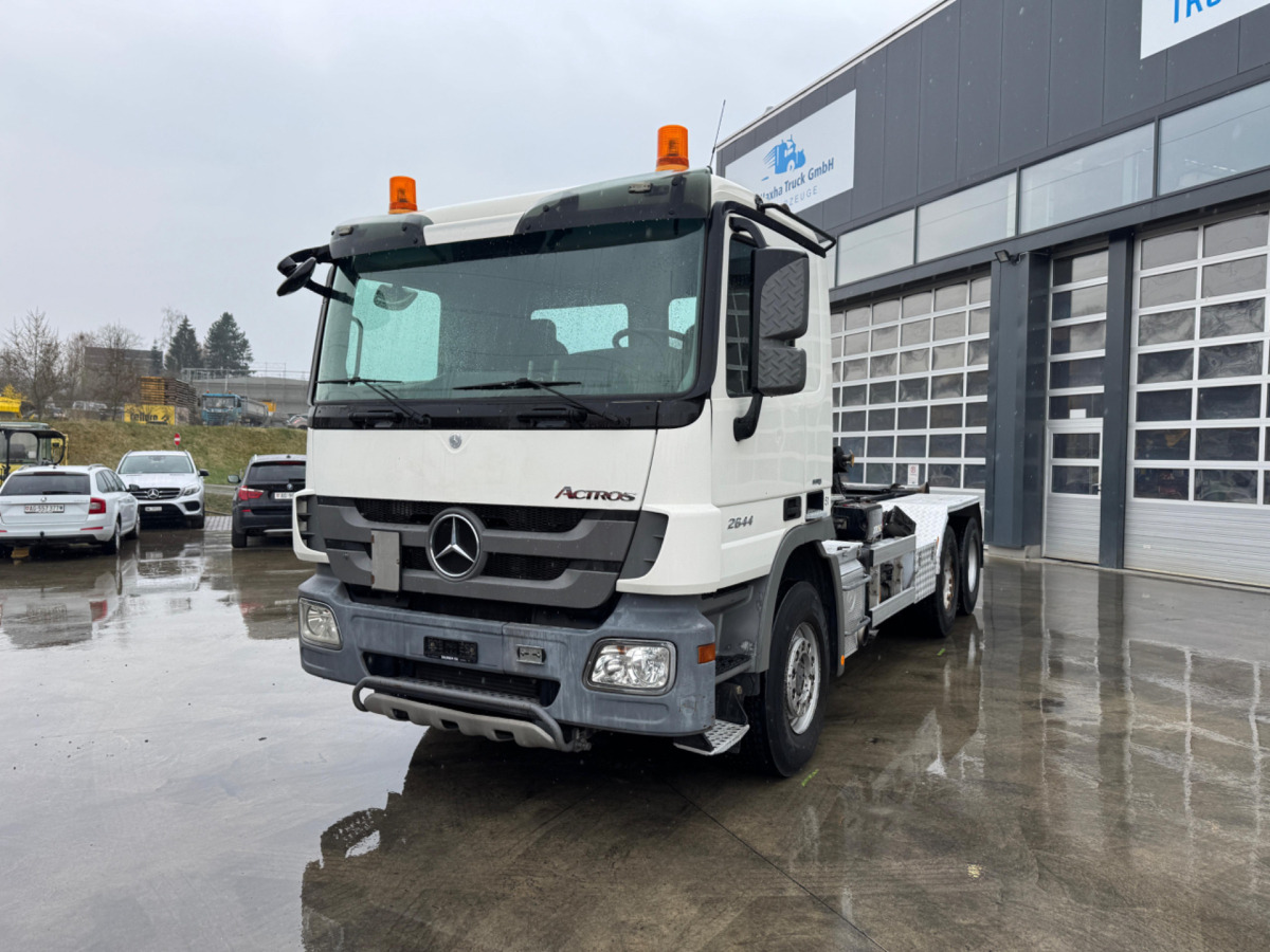 MERCEDES Actros 2644 6x4 Hiab - شاحنة ذات الخطاف: صور 1 MERCEDES Actros 2644 6x4 Hiab - شاحنة ذات الخطاف: صور 1