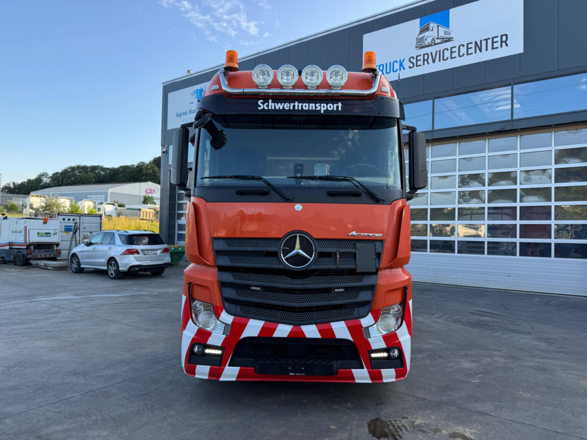 MERCEDES Actros 3358 6x4 120T - شاحنة جرار: صور 2 MERCEDES Actros 3358 6x4 120T - شاحنة جرار: صور 2