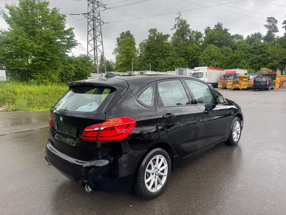 Marke BMW 218d xDrive - هاتشباك: صور 5 Marke BMW 218d xDrive - هاتشباك: صور 5