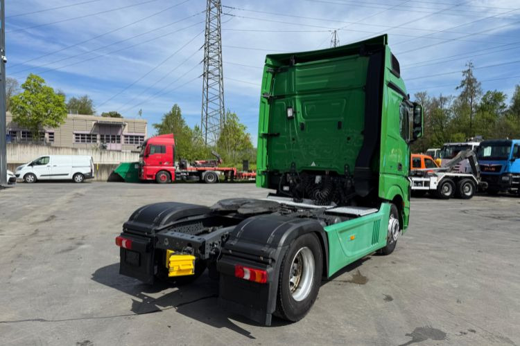 Mercedes-Benz Actros 1842 4x2 - شاحنة جرار: صور 5 Mercedes-Benz Actros 1842 4x2 - شاحنة جرار: صور 5