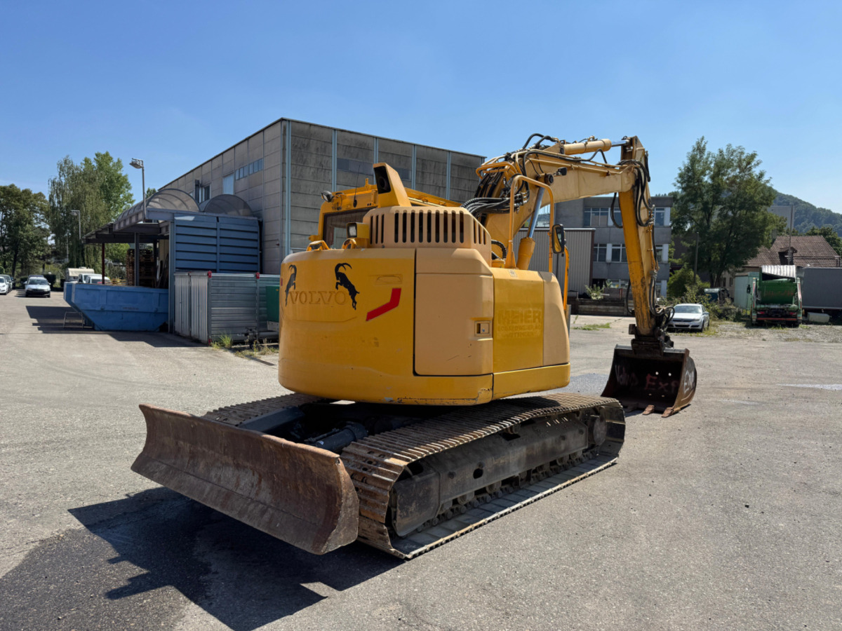 VOLVO ECR145DL Oilquick - حفارات زحافة: صور 4 VOLVO ECR145DL Oilquick - حفارات زحافة: صور 4