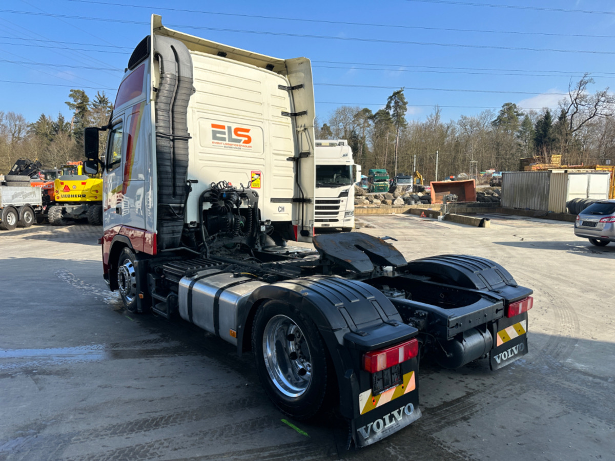 شاحنة جرار VOLVO FH-420 4x2 Lowdeck: صور 8