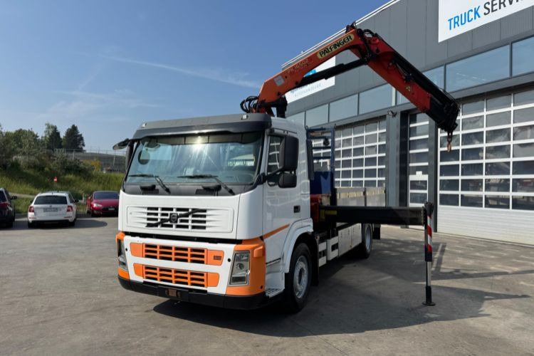 Volvo FM-300 4x2 Palfinger 16502-5 - شاحنة كرين: صور 1 Volvo FM-300 4x2 Palfinger 16502-5 - شاحنة كرين: صور 1