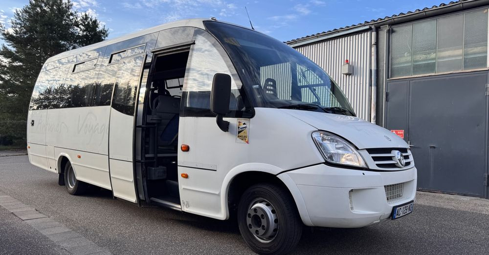 Iveco Wing /34 miejsca /mały przebieg /Cena:109000 zł netto - صغيرة, ميكروباص: صور 1 Iveco Wing /34 miejsca /mały przebieg /Cena:109000 zł netto - صغيرة, ميكروباص: صور 1