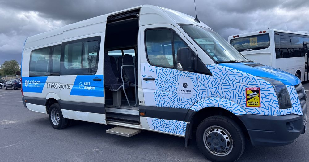 Volkswagen Crafter / 23 miejsca / Cena:67000 zł netto - صغيرة, ميكروباص: صور 4 Volkswagen Crafter / 23 miejsca / Cena:67000 zł netto - صغيرة, ميكروباص: صور 4