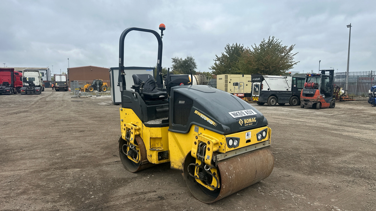 BOMAG BW120AD-5 - مدحلة الأسفلت: صور 1 BOMAG BW120AD-5 - مدحلة الأسفلت: صور 1