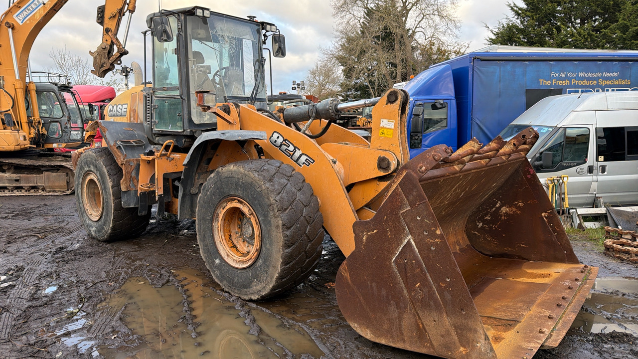 CASE 821F - اللودر بعجل: صور 1 CASE 821F - اللودر بعجل: صور 1