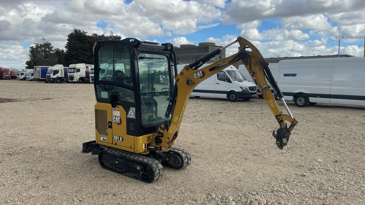 CATERPILLAR 301.6 - حفارة مصغرة: صور 2 CATERPILLAR 301.6 - حفارة مصغرة: صور 2
